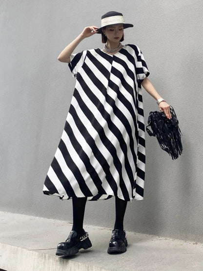 XITAO Casual Oblique Female Striped Dress Loose Fashion Contrast Color Splicing V-neck Collar Women Summer New Dress WLD20239