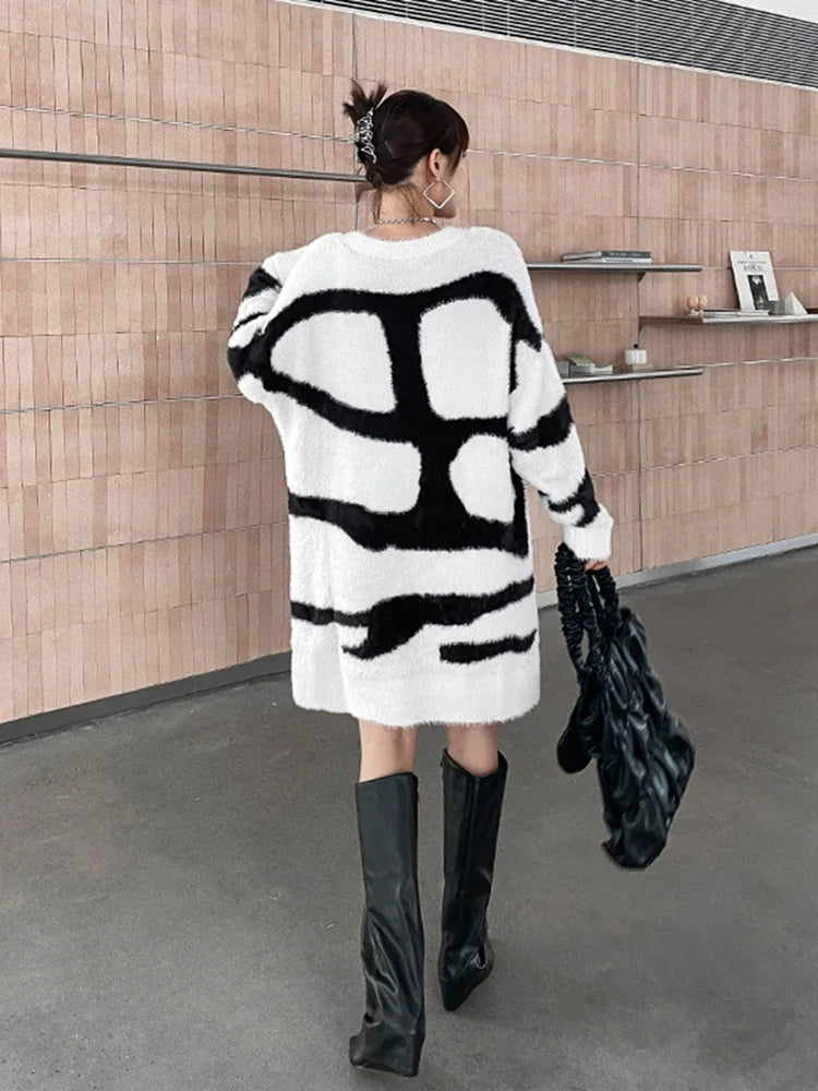 XITAO Fashion Contrast Color Knitting Dress Loose Casual Simplicity Temperament O-neck Pullover New Sweater Dress WLD15096